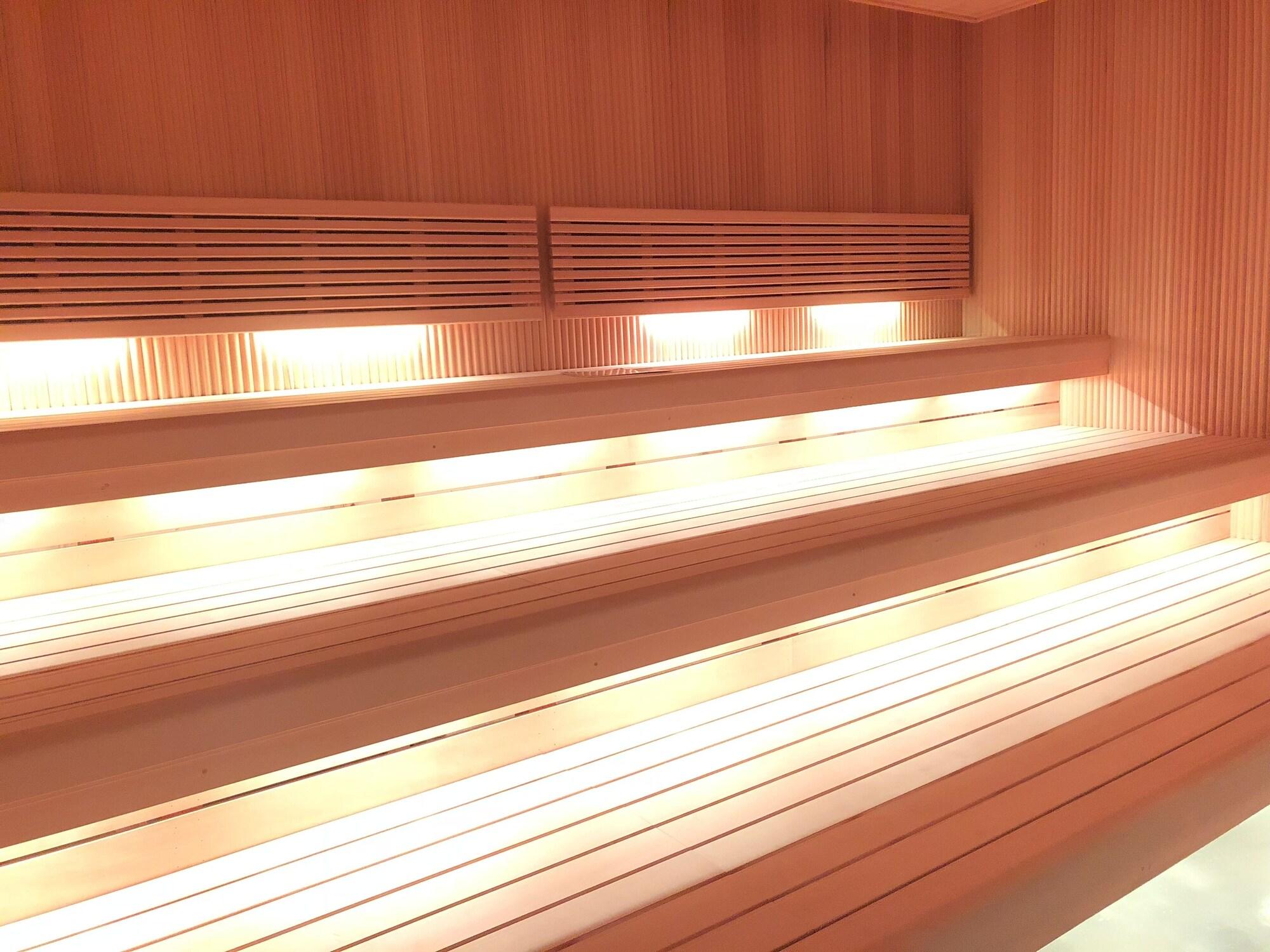 Capsule Inn Osaka - Caters To Men Exterior photo