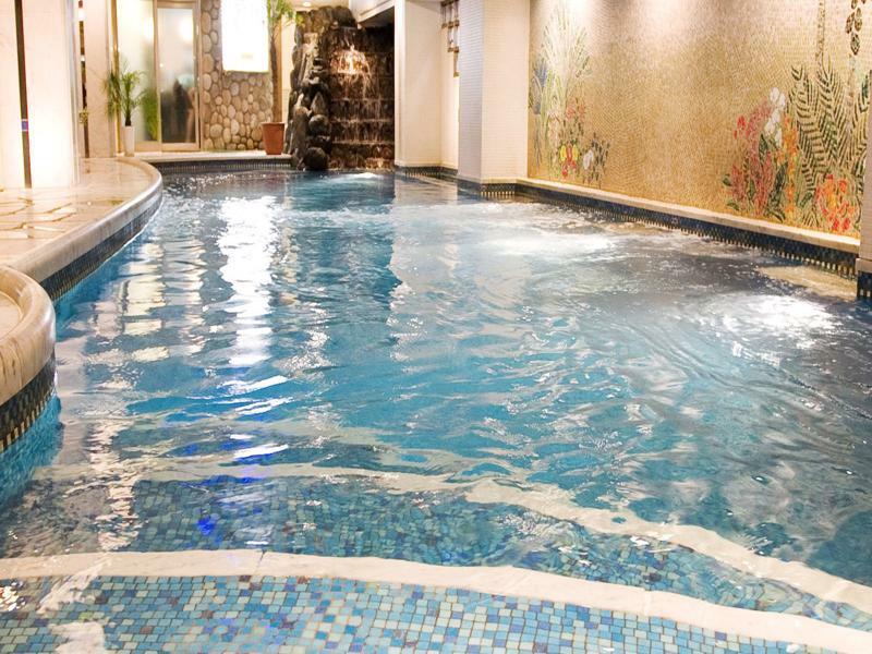 Capsule Inn Osaka - Caters To Men Exterior photo