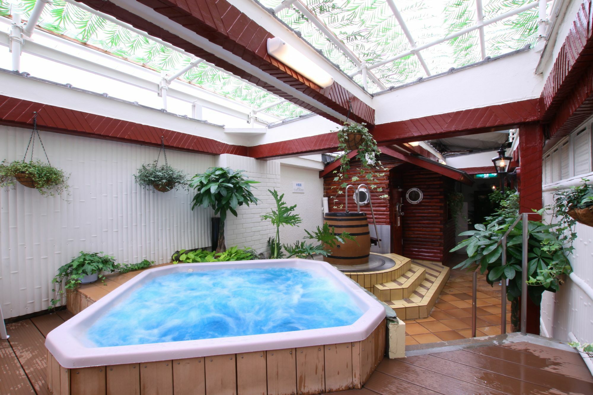Capsule Inn Osaka - Caters To Men Exterior photo