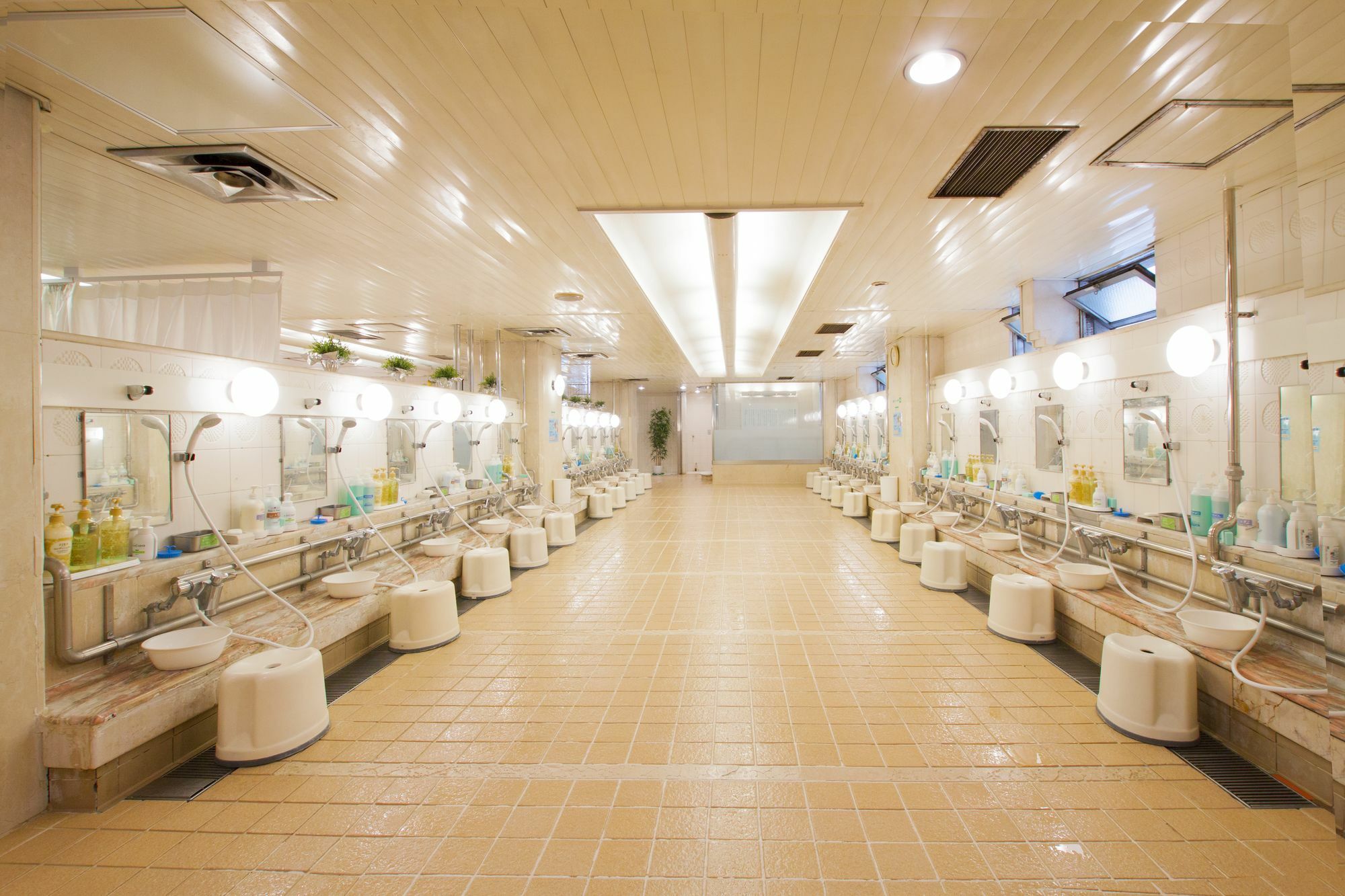 Capsule Inn Osaka - Caters To Men Exterior photo