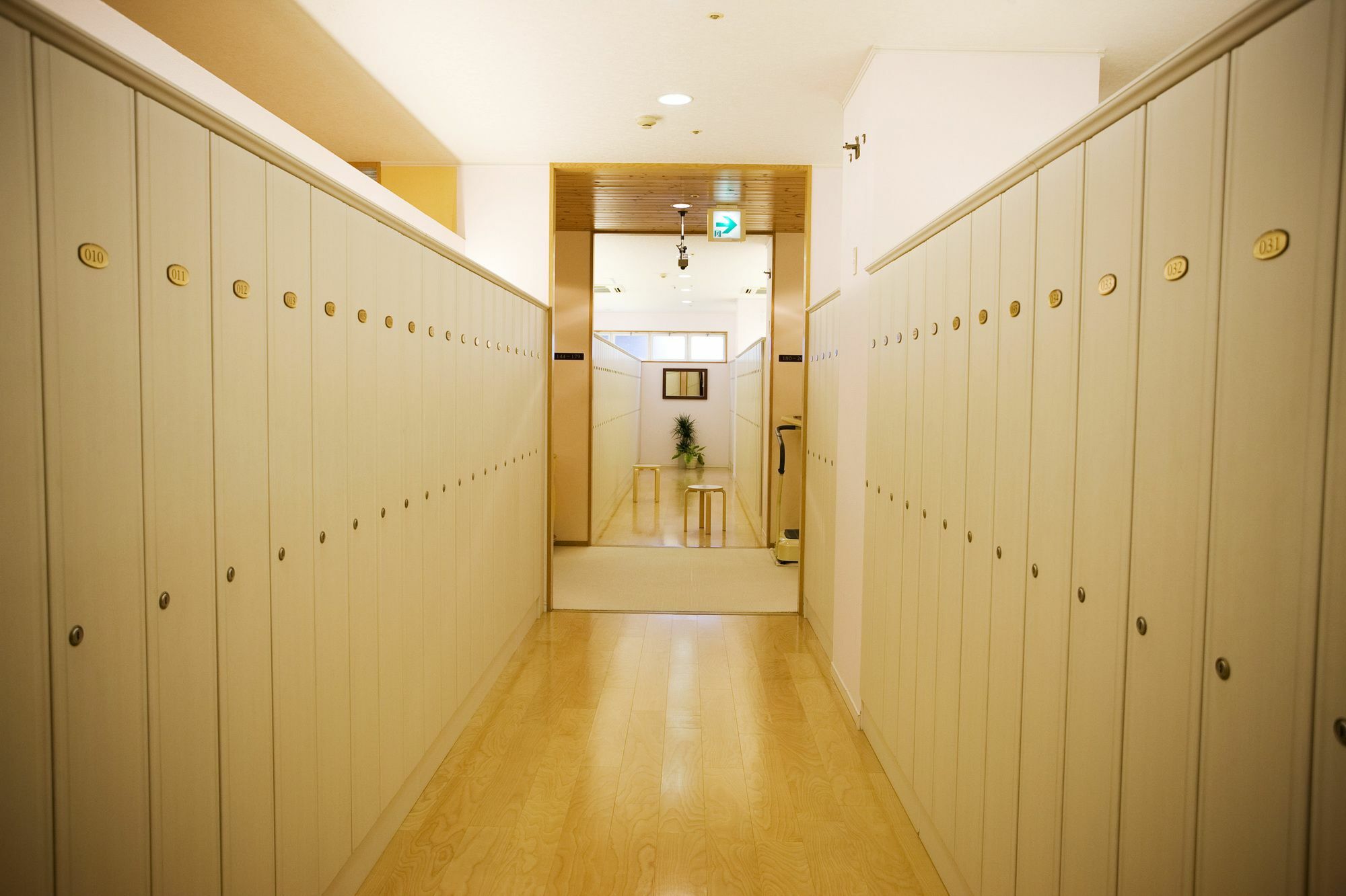 Capsule Inn Osaka - Caters To Men Exterior photo